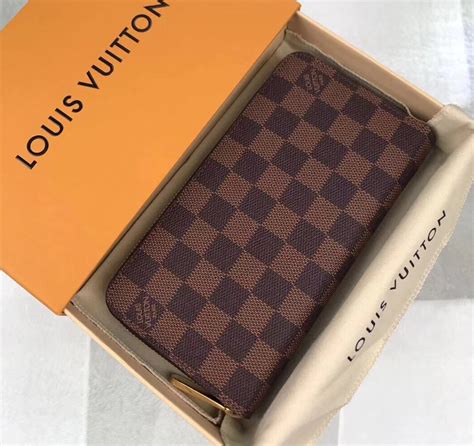 louis vuitton damier zippy wallet review